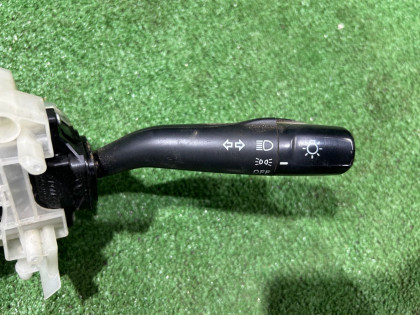 สวิตช์ก้านคอพวงมาลัย SUBARU FORESTER OEM 83111SA090 SG5 2007 EJ205 AT