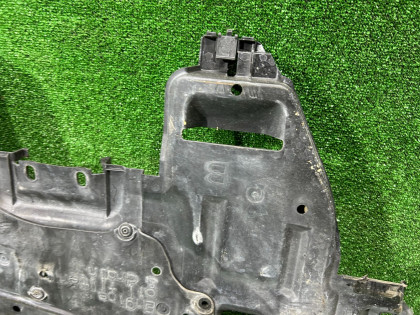 แผ่นกันใต้เครื่อง SUBARU FORESTER OEM 56410SA090 SG5 2007 BLACK 32J