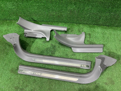 คิ้วชายบันได 94060SA080ND 94060SA090ND 94061SA001ND 94061SA011ND SUBARU FORESTER