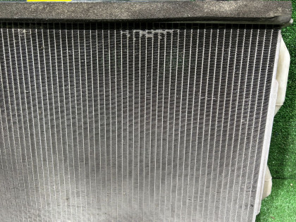 ラジエーター SUBARU FORESTER OEM 45119SA030 SG5 2007 EJ205 AT