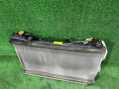 ラジエーター SUBARU FORESTER OEM 45119SA030 SG5 2007 EJ205 AT