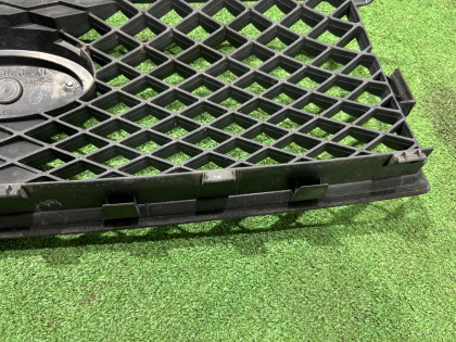 Radiator grille SUBARU FORESTER OEM 91121SA091VW SG5 2007 BLACK 32J