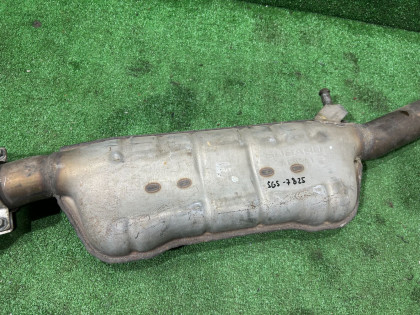 ท่อไอเสียท่อนกลาง SUBARU FORESTER OEM 44200SA080 SG5 2007 EJ205 AT