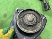 ストラット SUBARU FORESTER OEM 20360SA181 20360SA191 20380SA320 20310SA200 20310SA210 SG5 2007 EJ205 AT