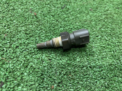Sensor de temperatura del refrigerante SUBARU LEGACY LANCASTER OEM 22630AA100 BH9 2000 EJ254
