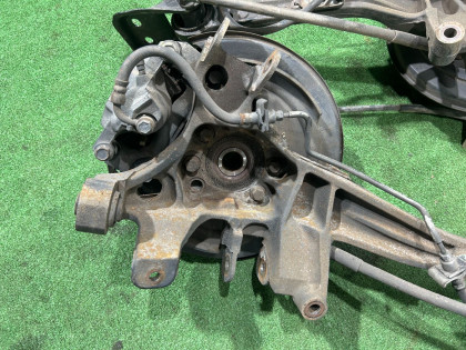 后轮毂 SUBARU LEGACY OEM 28474AE000 28462AE011 20252AE001 26700AE070 26692AE020 BE5 2000 EJ206 AT