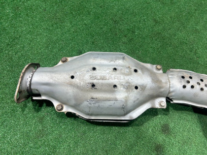 排气中段 Катализатор SUBARU LEGACY OEM 44200AE021 BE5 2000 EJ206 AT