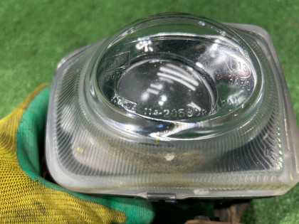 Right fog light 114-20580 R SUBARU LEGACY OEM 84501AE020 BE5 2000