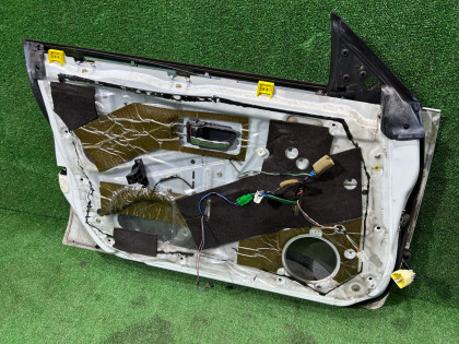 左前门 SUBARU LEGACY OEM 60009AE010 BE5 2000 WHITE 51E