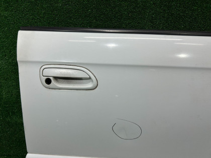 Porta dianteira direita SUBARU LEGACY OEM 60009AE000 BE5 2000 WHITE 51E