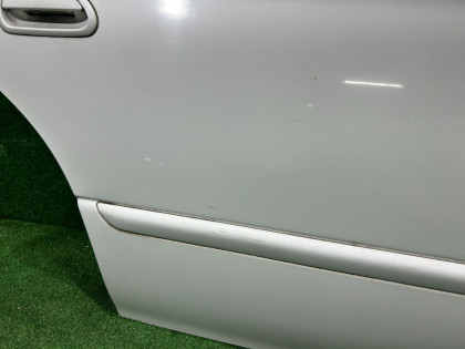 Porta traseira direita SUBARU LEGACY OEM 60400AE400 BE5 2000 WHITE 51E