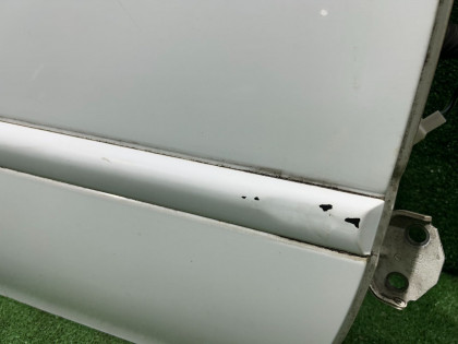 Porta traseira direita SUBARU LEGACY OEM 60400AE400 BE5 2000 WHITE 51E