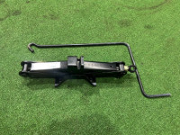 แม่แรง SUBARU LEGACY OEM 97030FA070 BE5 2000