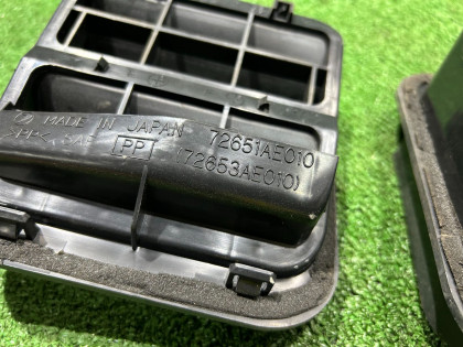 ボディベンチレーションバルブ SUBARU LEGACY OEM 72651AE010 BE5 2000 WHITE 51E