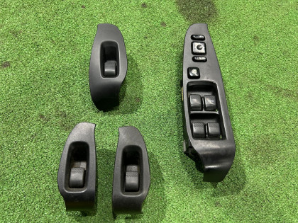กล่องควบคุมกระจกไฟฟ้า черный SUBARU LEGACY OEM 83071AE060, 83071AE040 BE5 2000 EJ206 AT