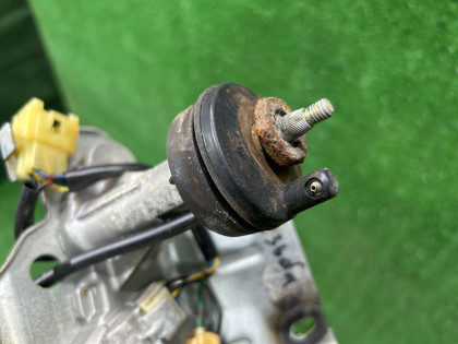 Motor del limpia trasero дефект резьбы SUBARU LEGACY OEM 86512AE010 BE5 2000 EJ206 AT