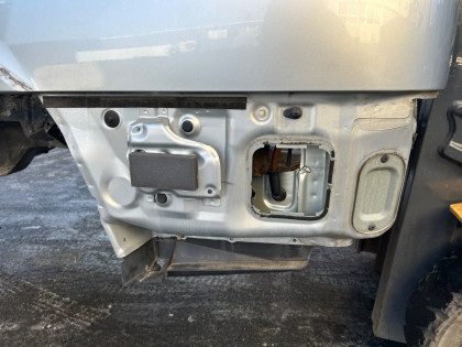 ชิ้นส่วนตัวถังท้ายรถ Rear Cut SUBARU LEGACY LANCASTER OEM 51410AE160 51410AE170 52122AE100 BHE 2001 SILVER/GREY 1U2