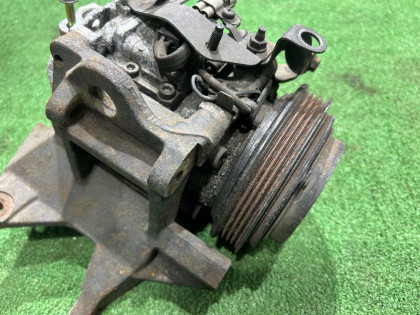 Компрессор кондиционера SUBARU LEGACY OEM 73111AC002 BG5 1997 EJ20R MT5