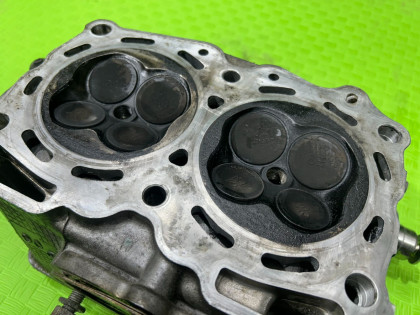 左シリンダーヘッド SUBARU LEGACY OEM 11063AA752 BG5 1997 EJ20R MT5
