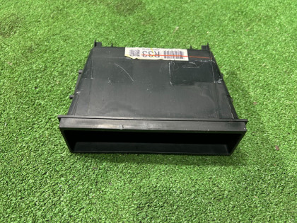 ช่องเก็บของใต้วิทยุ SUBARU LEGACY OEM 66130AA080 BHE BH9 BH5 BE5 BE9 BEE 2000 WHITE 51E