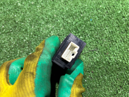 Headlight levelling switch SUBARU LEGACY OEM 83011AE000 BE5 BH5 BH9 BE9 BHE BEE 2000 EJ206 AT
