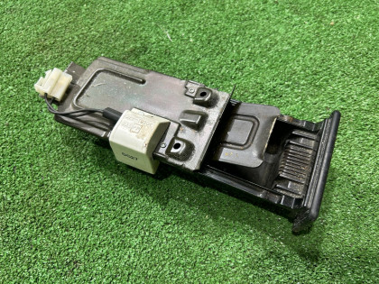 アシュトレイ SUBARU LEGACY OEM 66160AE000 BE5 2000 WHITE 51E