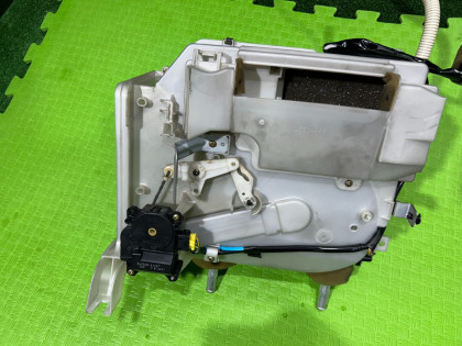 Печка SUBARU LEGACY OEM 72110AE000 BHE BH9 BH5 BE5 BE9 BEE 2000 EJ206 AT