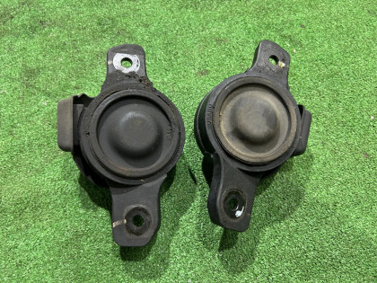 Подушки двигателя SUBARU LEGACY OEM 41022AE000, 41022AE010 BE5 BH5 2000 EJ206 AT