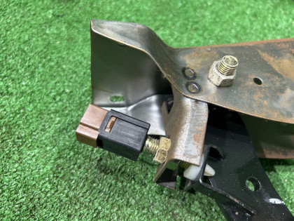 Brake pedal switch SUBARU LEGACY OEM 83311AA011 36015GA120 36013AE080 BE5 2000 EJ206 AT