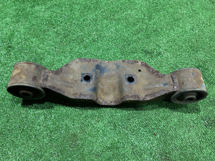 Soporte del diferencial SUBARU LEGACY OEM 41310AE020 BEE BHE BE5 BE9 BH5 BH9 2002 EZ30 AT