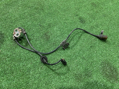 เซ็นเซอร์ ABS หน้าซ้าย 27540AE010 SUBARU LEGACY