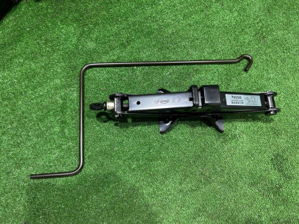 แม่แรง SUBARU LEGACY OEM 97030FA070 BEE 2002