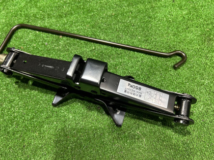 แม่แรง SUBARU LEGACY OEM 97030FA070 BEE 2002