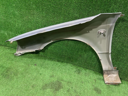 右前翼子板 SUBARU LEGACY OEM 57120AE001 BEE BHE BE5 BE9 BH5 BH9 2002 SILVER 01G