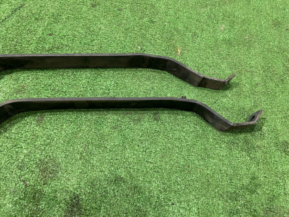Fuel tank straps SUBARU LEGACY OEM 42017AE010 42017AE000 BEE BE9 BE5 2002 EZ30 AT