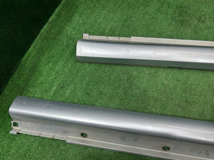 Estribos (par) BLITZEN SUBARU LEGACY OEM E2618AE200TG E2618AE210TG BEE 2002
