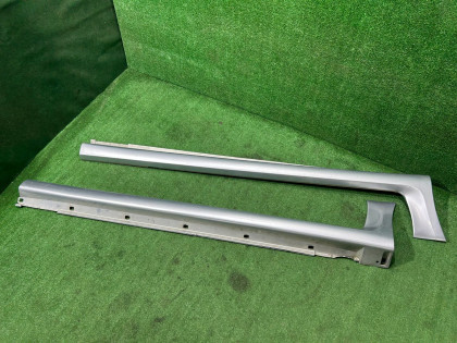 Estribos (par) BLITZEN SUBARU LEGACY OEM E2618AE200TG E2618AE210TG BEE 2002