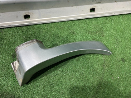 Estribos (par) BLITZEN SUBARU LEGACY OEM E2618AE200TG E2618AE210TG BEE 2002