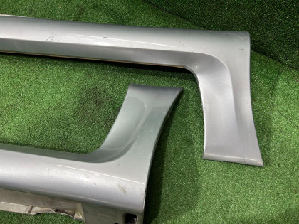 Estribos (par) BLITZEN SUBARU LEGACY OEM E2618AE200TG E2618AE210TG BEE 2002