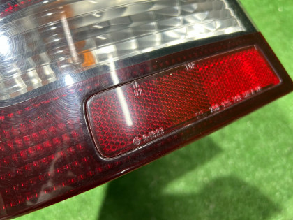 Left tail light SUBARU LEGACY OEM 84201AE05B BEE BE9 BE5 2002