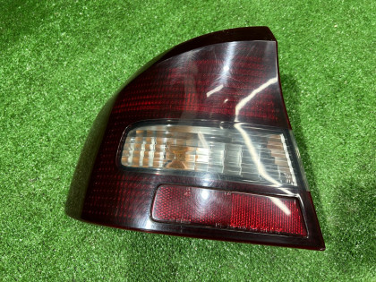 ไฟท้ายซ้าย 84201AE05B SUBARU LEGACY