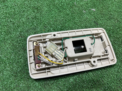 センタールームランプ SUBARU LEGACY OEM 84601AE000GF BEE 2003 EZ30 AT