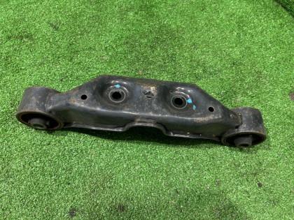 Soporte del diferencial 41310AG022 SUBARU LEGACY