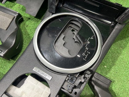 Glovebox and armrest Свап SUBARU LEGACY OEM 92113AG051JC 92114AG120JC 66120AG101JC BL9 BL5 BLE 2008 SILVER C6Z