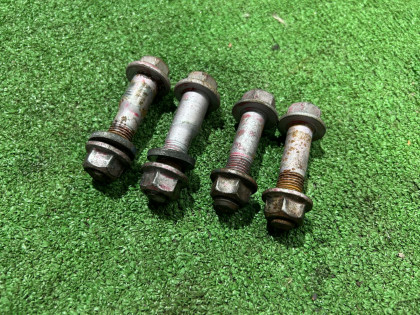 น็อตปรับศูนย์ล้อหน้า 20540AA090, 20540AA100 SUBARU LEGACY