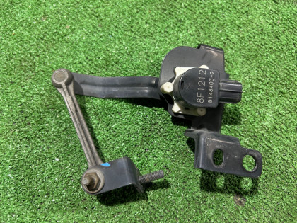 Sensor delantero de nivelación de faros 84021AG000 SUBARU LEGACY