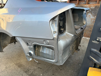 Guarda-lamas traseiro esquerdo SUBARU LEGACY OEM 51490AG0509P BL9 2008 SILVER C6Z