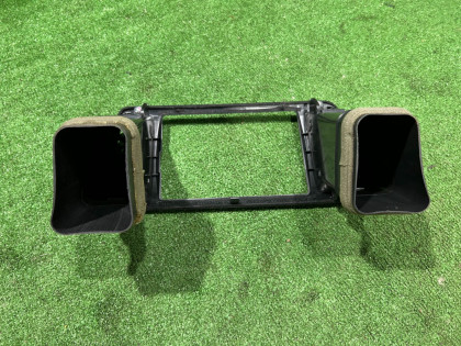 Display bezel SUBARU LEGACY OEM 66060AG041 BL9 2008 SILVER C6Z
