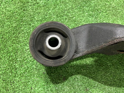 Soporte del diferencial SUBARU LEGACY OEM 41310AE002 BE5 2002 EJ206 AT