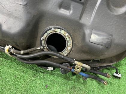 ถังน้ำมัน SUBARU LEGACY OEM 42012AE010 BE5 2002 EJ206 AT